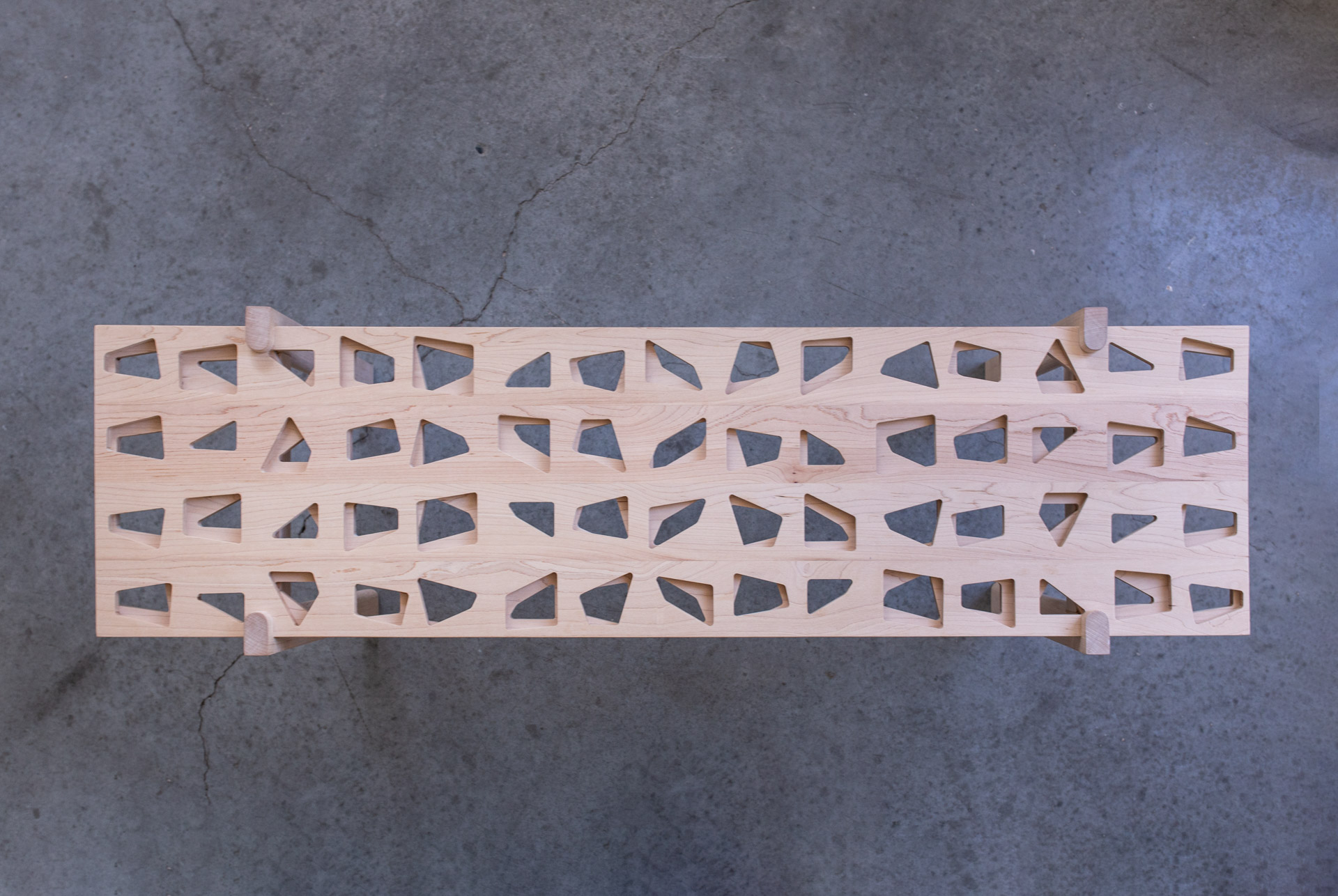 Cutout table. שולחן קפה ספסל