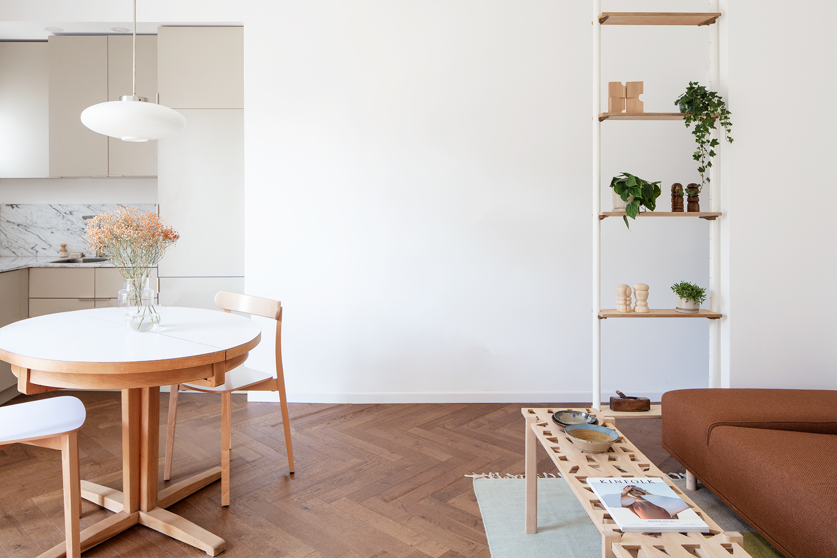 Cutout coffee table שולחן קפה