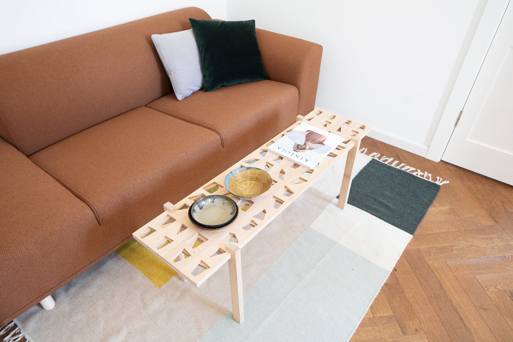Cutout coffee table. שולחן קפה