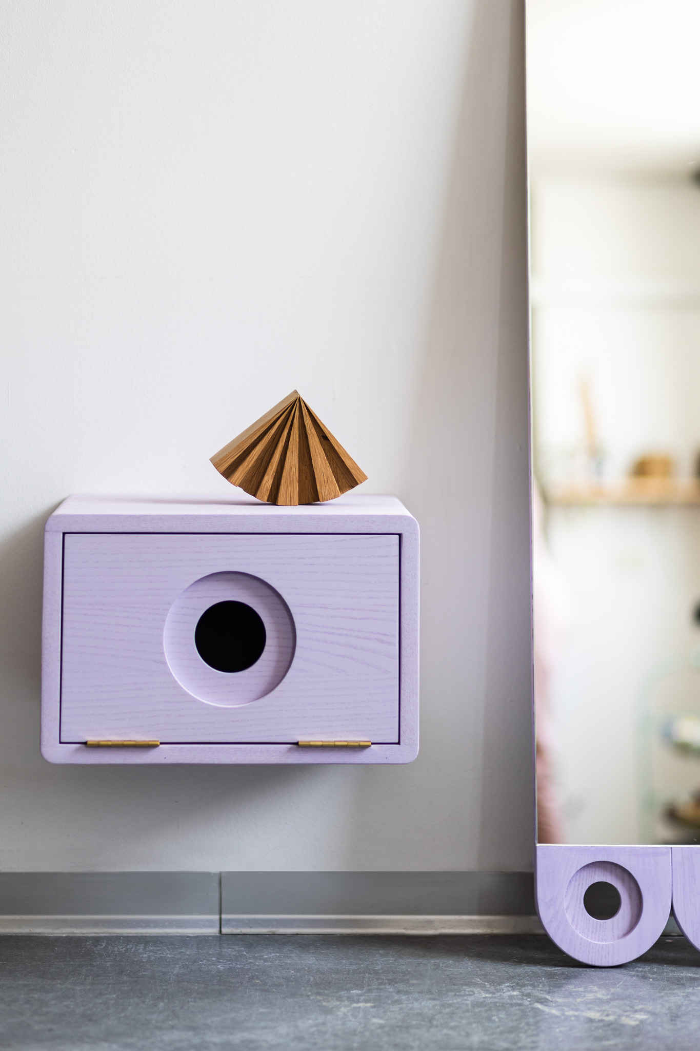 שידת צד מיוחדת, שידת לילה מעוצבת, עיצוב ישראלי, עבודת יד